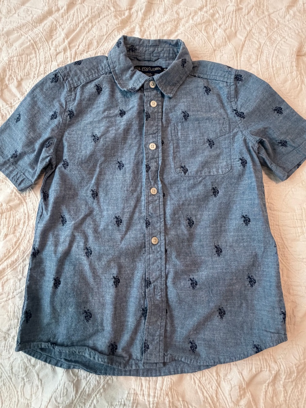 2 for$6✨US. Polo Assn. Boy’s Blue Chambray Button-Up Shirt Size M (Age 8)